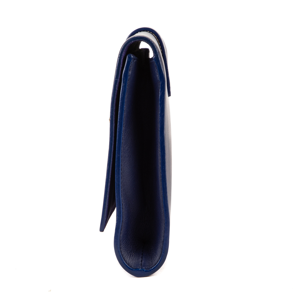 Saint Laurent Classic Y Line Clutch - Picture 3 of 11